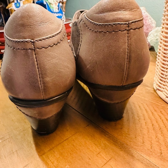 Earth Pumps Shoes Womens Gray Leather Comfort Ankle Booties Heels Size 12B - Picture 8 of 11
